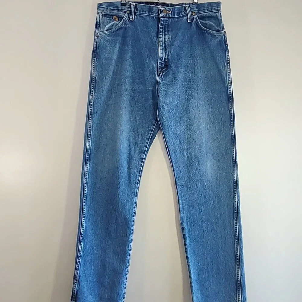 Wrangler Jeans George Straight Cowboy Cut Medium Blue Wash Denim  Men's 38 x 34